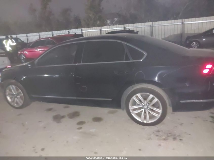 2017 Volkswagen Passat V6 Sel Premium VIN: 1VWCM7A39HC036361 Lot: 43936752