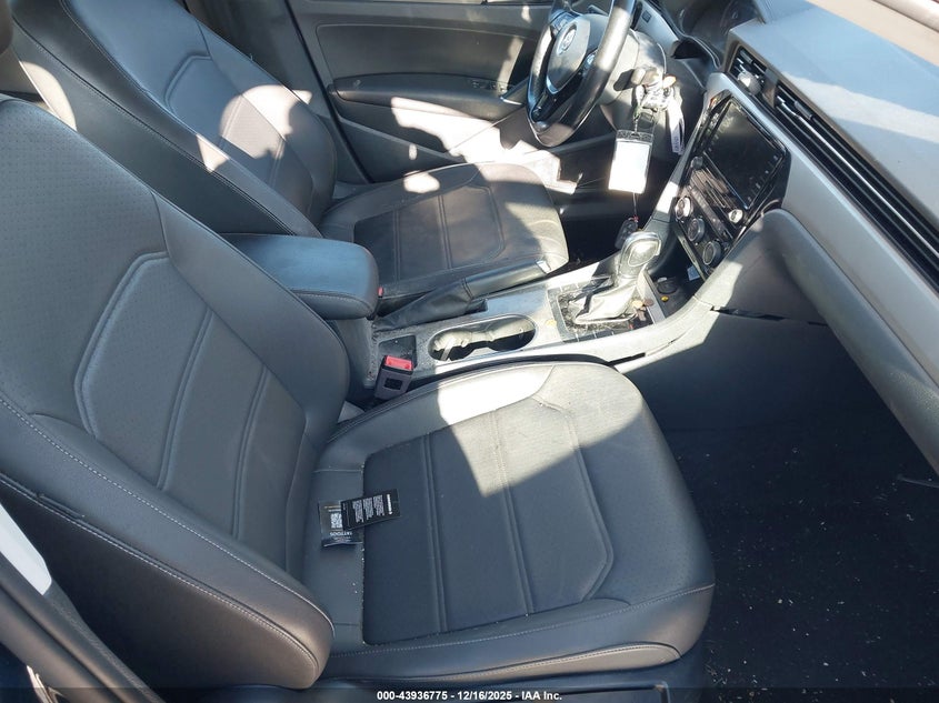 2020 Volkswagen Passat 2.0T Se