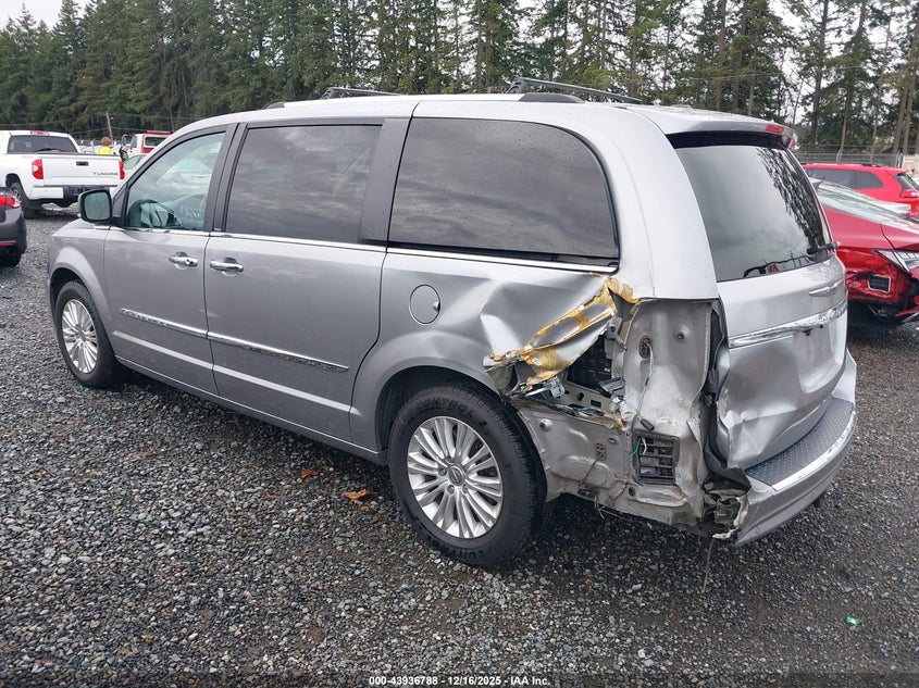 2013 Chrysler Town & Country Limited