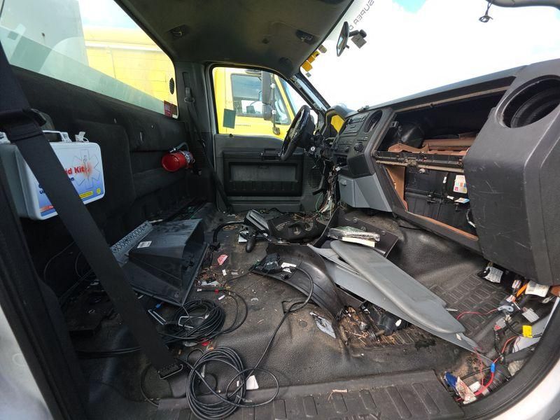 2011 Ford F-450 Chassis Xl VIN: 1FDUF4GY2BEC37481 Lot: 43936815