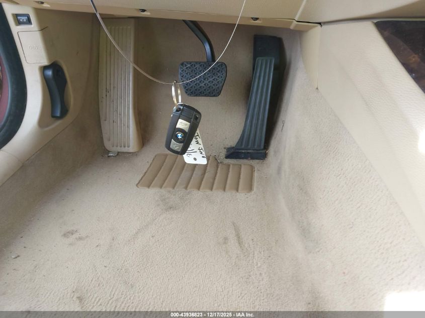 2006 BMW 330I VIN: WBAVB33586PS16815 Lot: 43936823