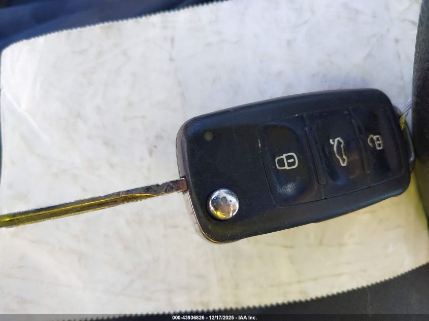 2013 Volkswagen Jetta 2.0L S VIN: 3VW2K7AJ7DM309998 Lot: 43936826