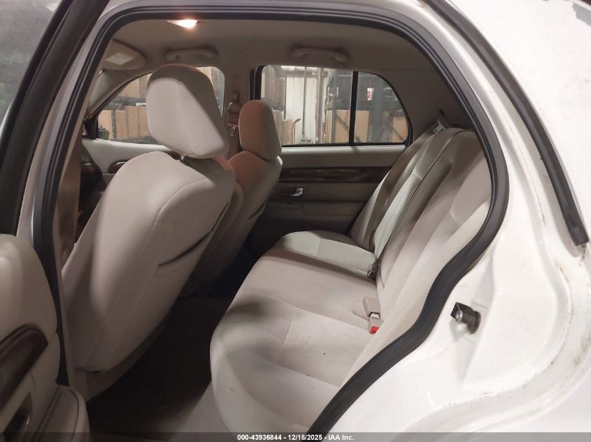 2007 Mercury Grand Marquis Gs VIN: 2MEFM74V77X609982 Lot: 43936844