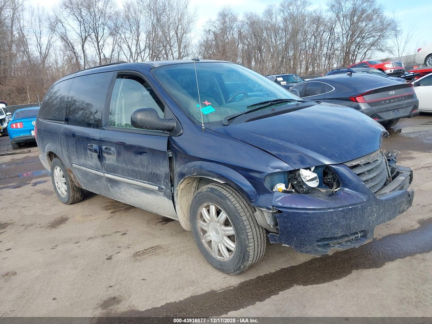 2006 Chrysler Town & Country Touring