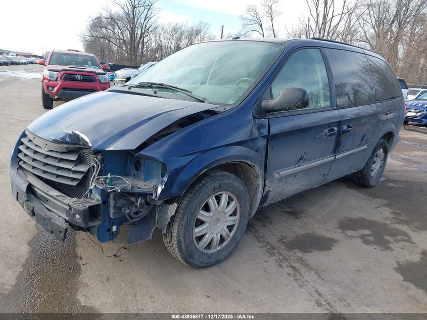 2006 Chrysler Town & Country Touring