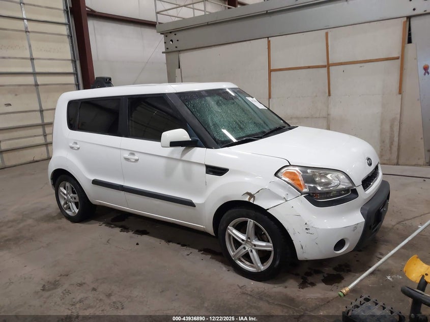 KNDJT2A25B7330105 2011 Kia Soul + auction photo 1