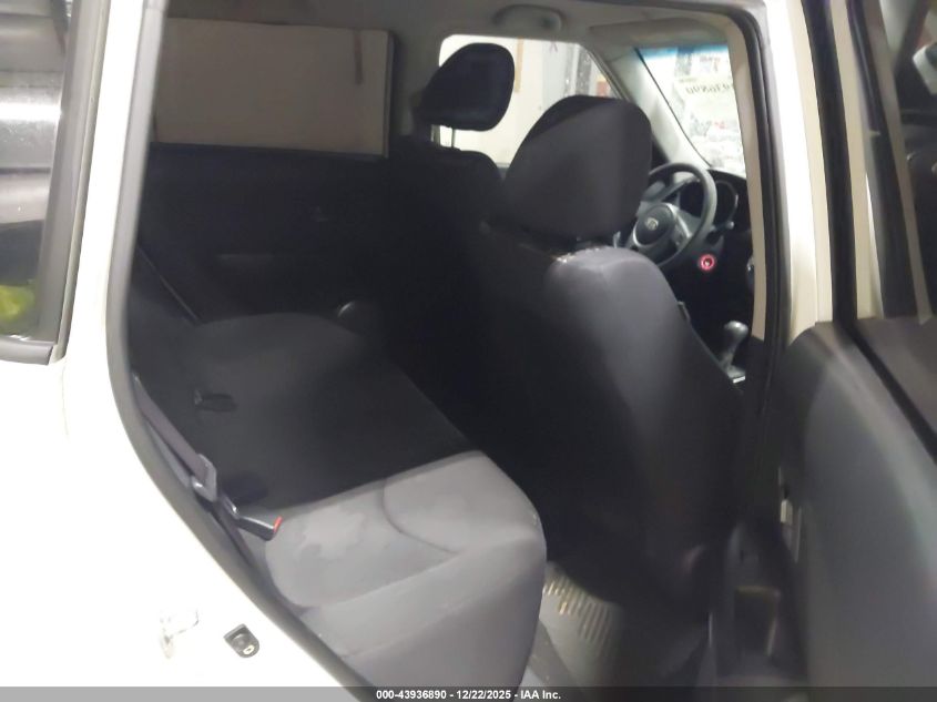 2011 Kia Soul + VIN: KNDJT2A25B7330105 Lot: 43936890