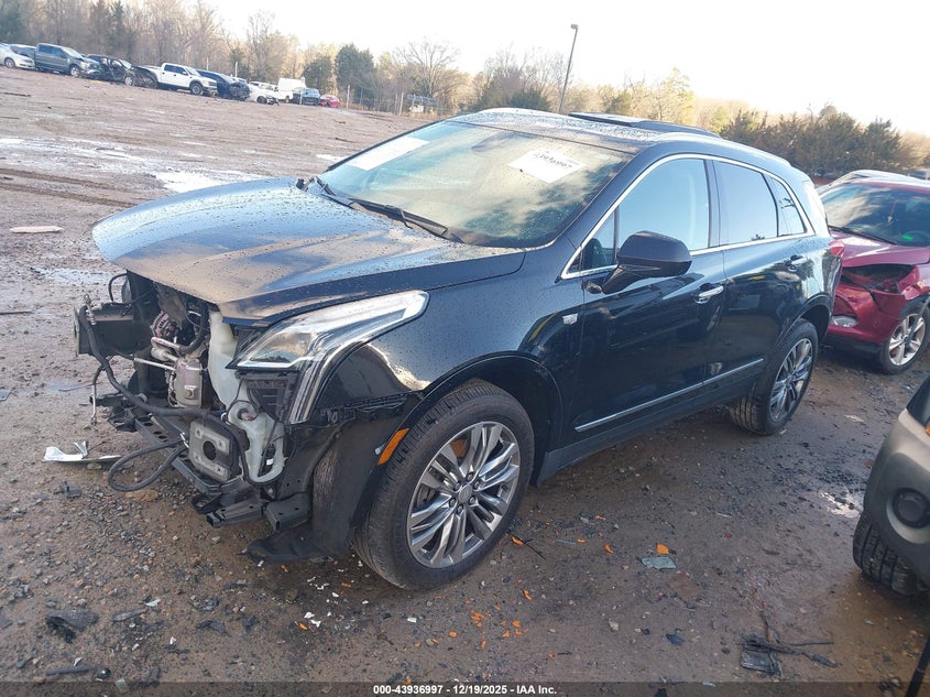 Cadillac XT5 — thumbnail 2