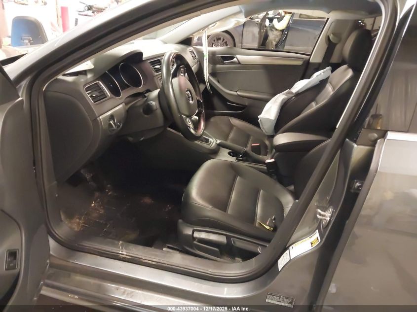 2018 Volkswagen Jetta 1.4T Se/1.4T Wolfsburg Edition VIN: 3VWDB7AJ6JM233081 Lot: 43937004