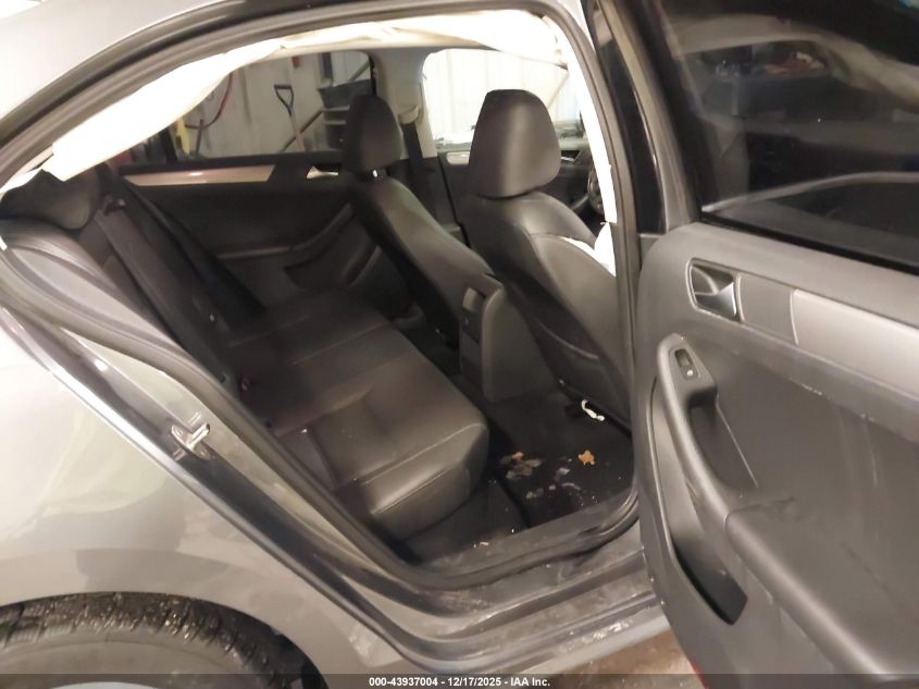 2018 Volkswagen Jetta 1.4T Se/1.4T Wolfsburg Edition VIN: 3VWDB7AJ6JM233081 Lot: 43937004