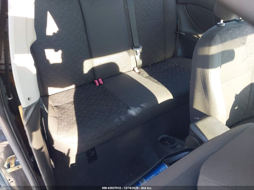 2004 Ford Focus Zx3 VIN: 3FAFP31374R106103 Lot: 43937010