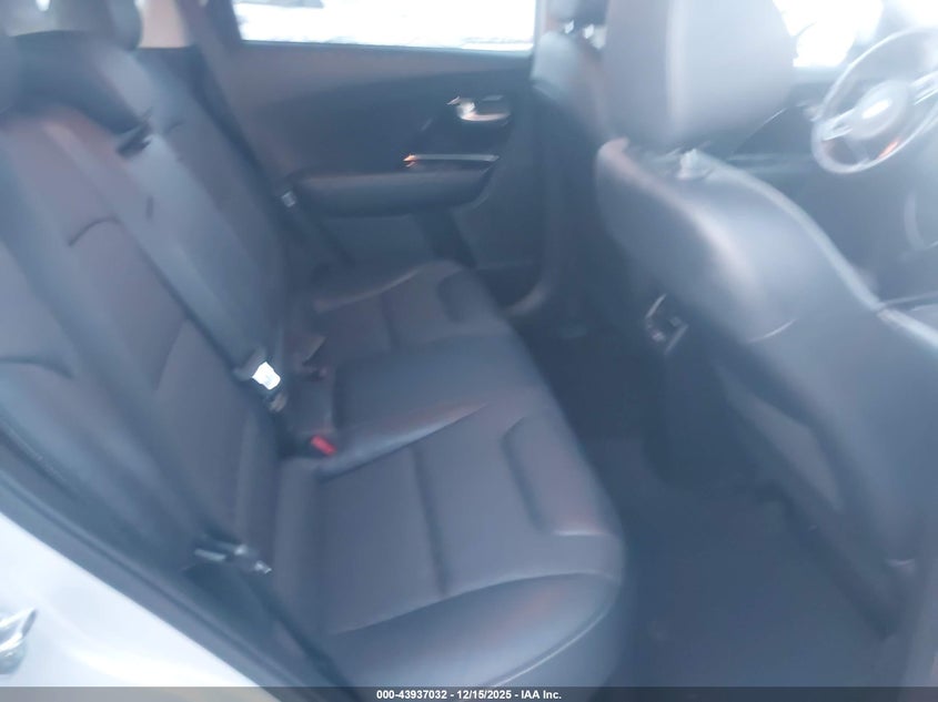 VIN KNDCC3LC8H5086202 2017 KIA NIRO EX