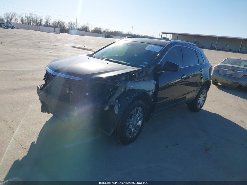 Cadillac SRX — thumbnail 2