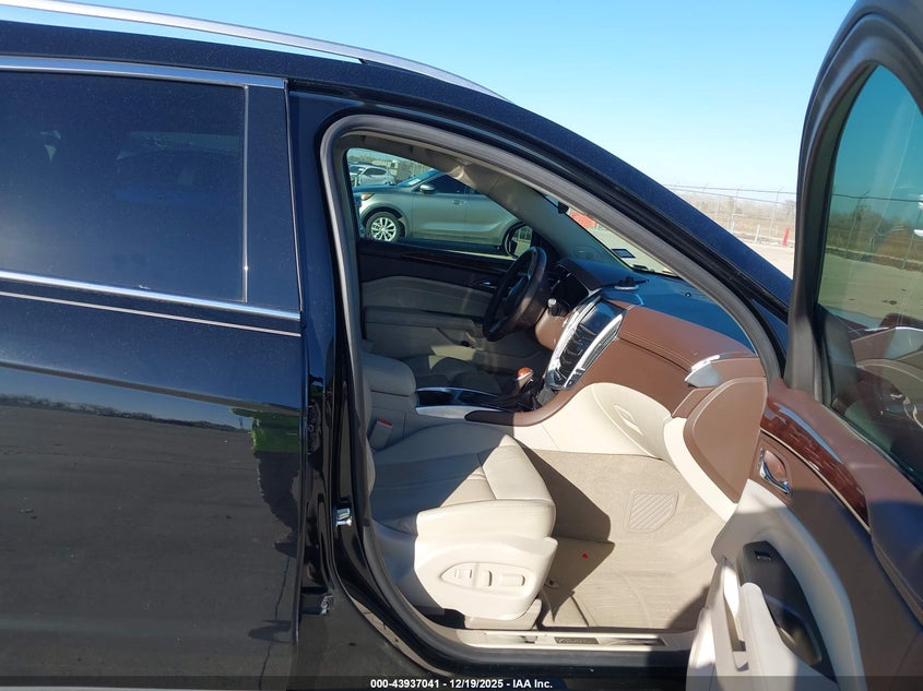 Cadillac SRX — thumbnail 5