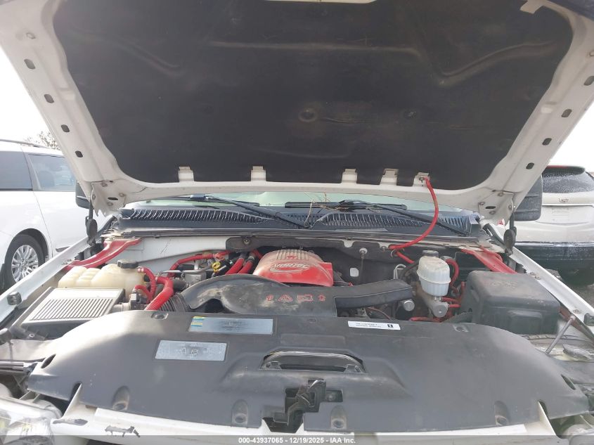 2005 Chevrolet Tahoe Z71 VIN: 1GNEK13T35R139819 Lot: 43937065