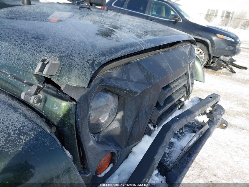 2010 Jeep Wrangler Unlimited Sahara VIN: 1J4BA5H11AL215557 Lot: 43937083