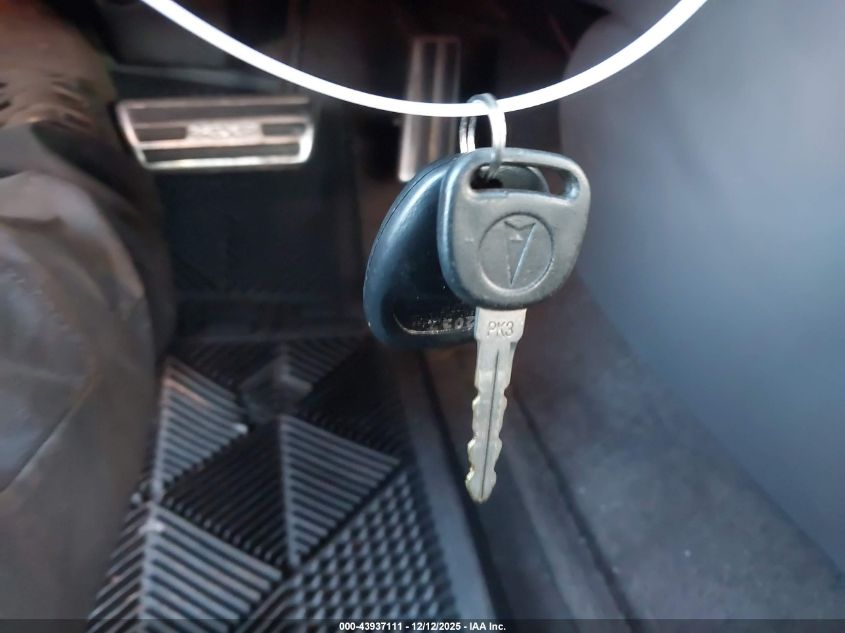 2004 Pontiac Bonneville Gxp VIN: 1G2HZ54Y64U247273 Lot: 43937111