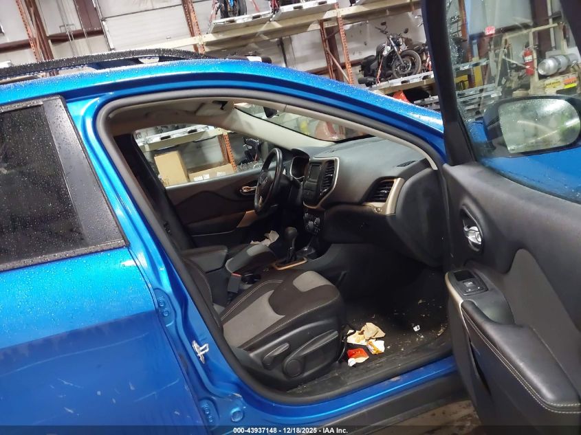 2017 Jeep Cherokee Sport VIN: 1C4PJMASXHW664284 Lot: 43937148