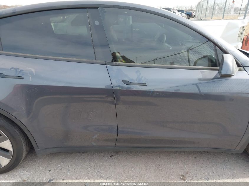 2023 Tesla Model Y Rwd VIN: 7SAYGDED9PF958702 Lot: 43937158
