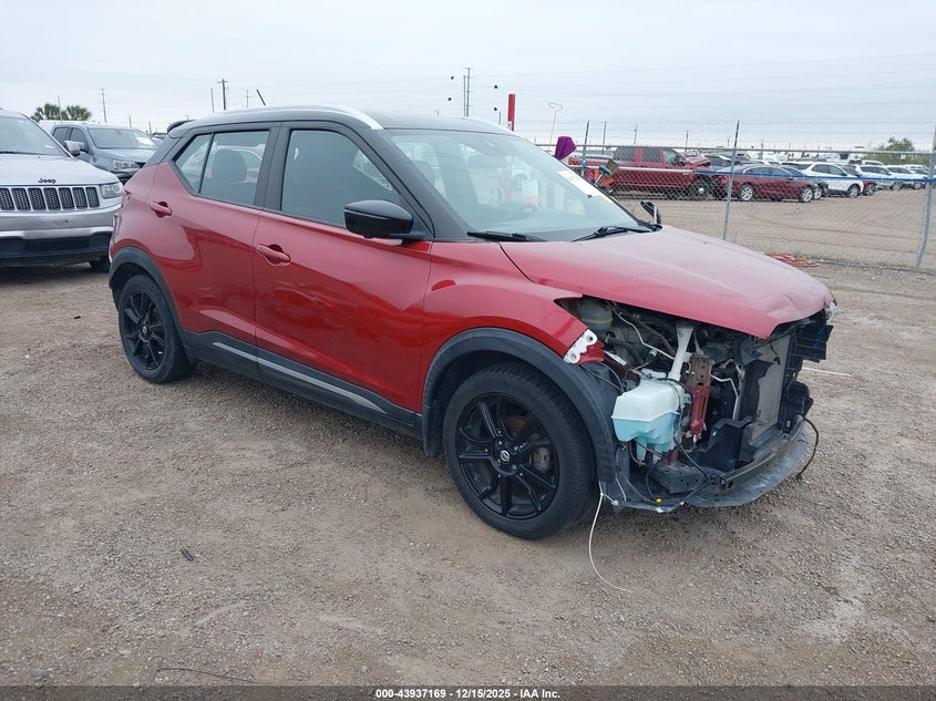 2020 Nissan Kicks Sr Xtronic Cvt