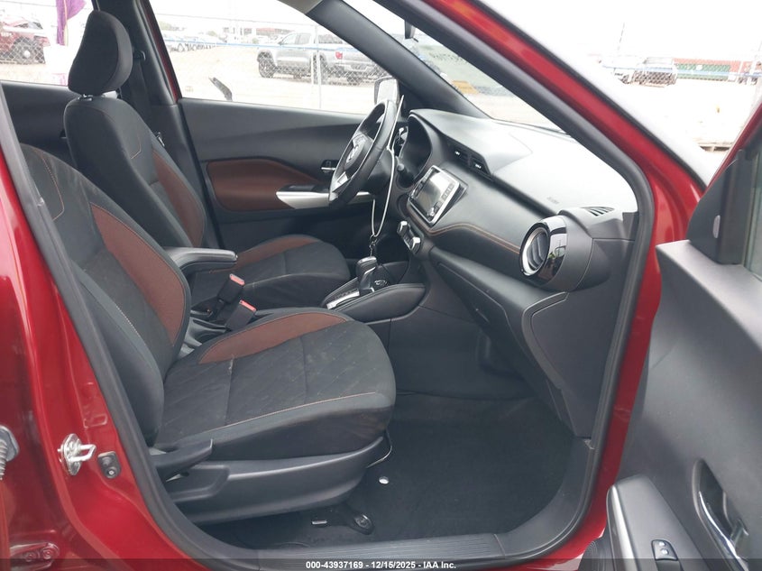 2020 Nissan Kicks Sr Xtronic Cvt