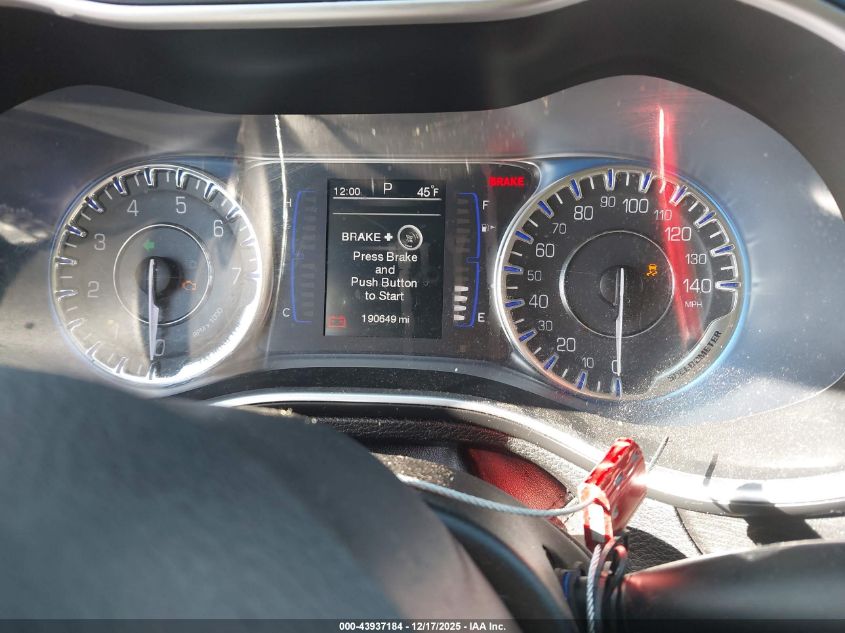 2015 Chrysler 200 Limited VIN: 1C3CCCABXFN562204 Lot: 43937184