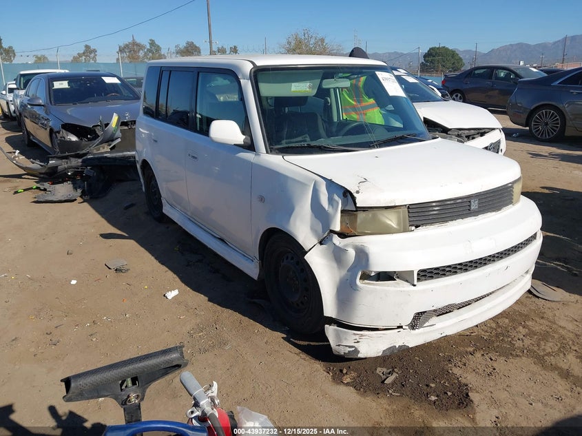 JTLKT324540169023 2004 Scion Xb auction photo 1
