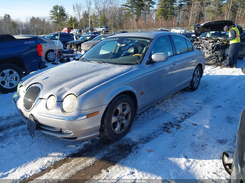 SAJDA01CXYFL32271 2000 JAGUAR S-TYPE photo no. 2