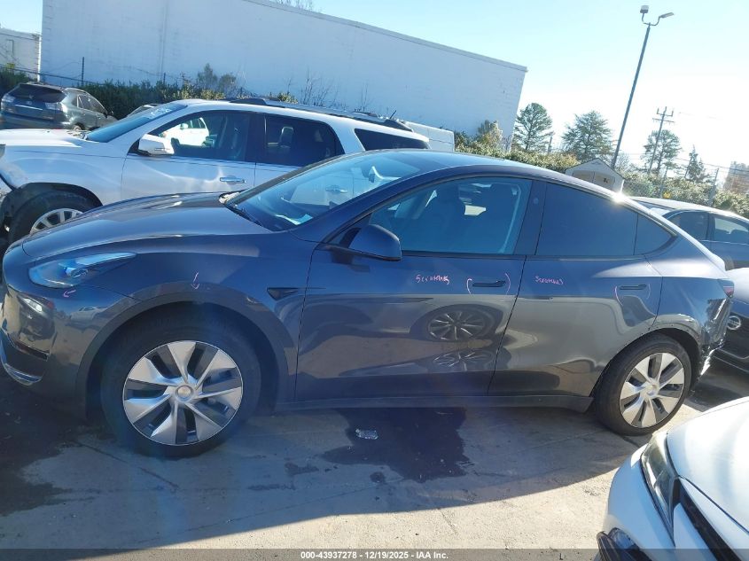 2023 Tesla Model Y Awd/Long Range Dual Motor All-Wheel Drive VIN: 7SAYGAEE3PF942325 Lot: 43937278