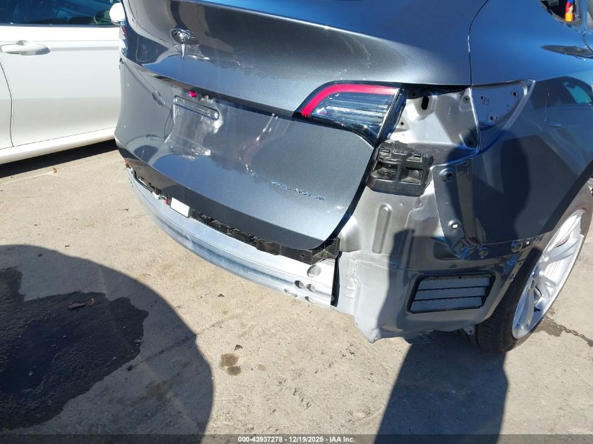 2023 Tesla Model Y Awd/Long Range Dual Motor All-Wheel Drive VIN: 7SAYGAEE3PF942325 Lot: 43937278