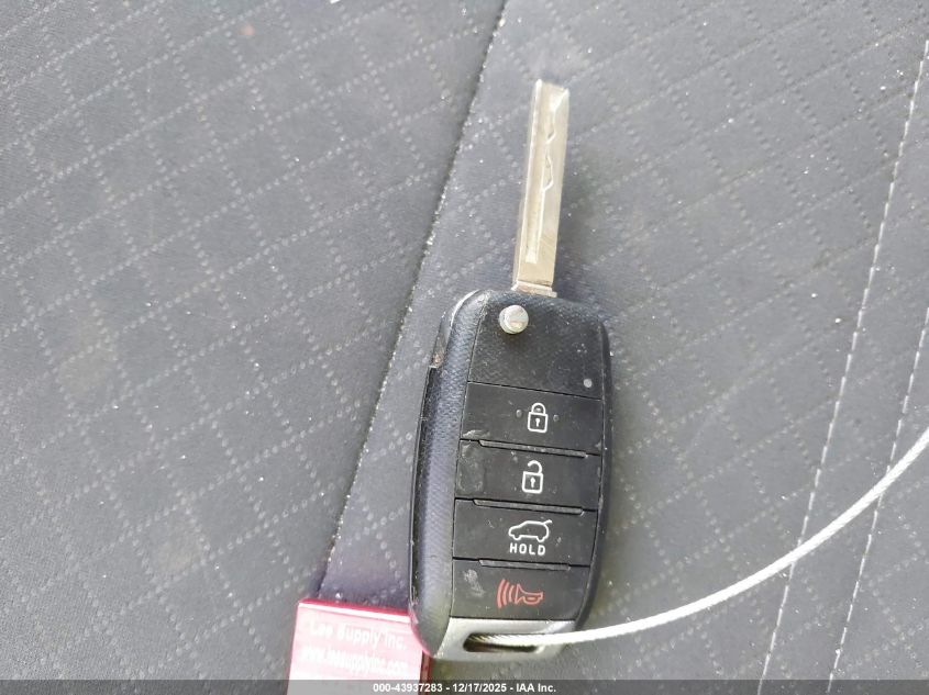 2018 Kia Sorento 3.3L Lx VIN: 5XYPG4A53JG372665 Lot: 43937283