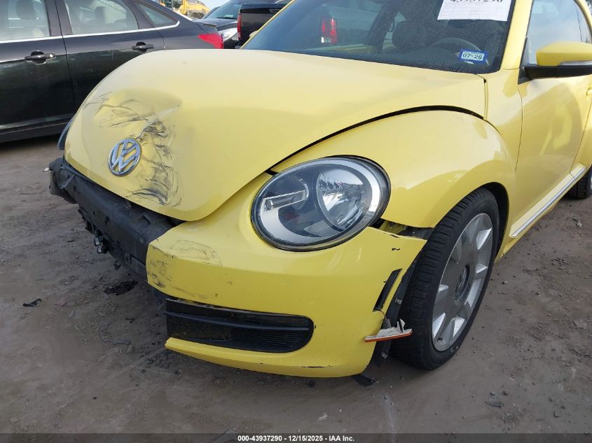 2012 Volkswagen Beetle 2.5L VIN: 3VWJX7AT3CM636685 Lot: 43937290