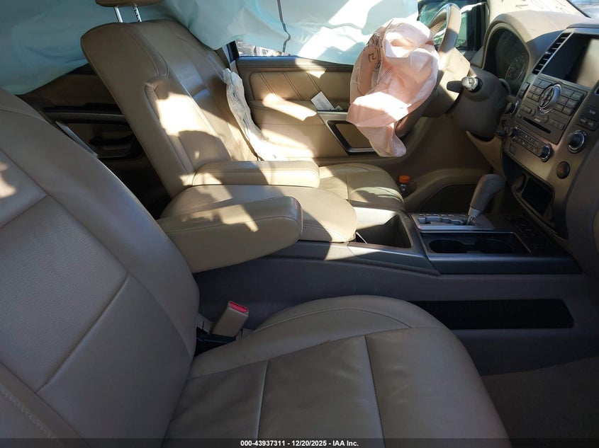 2015 Nissan Armada Platinum