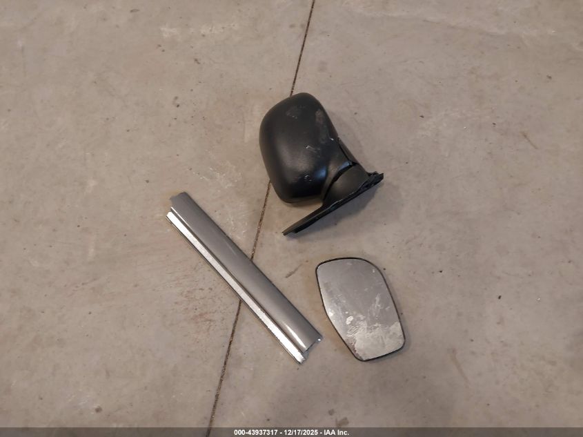 1998 Ford Explorer Eddie Bauer/Limited/Xl/Xlt VIN: 1FMZU34E0WUA35721 Lot: 43937317