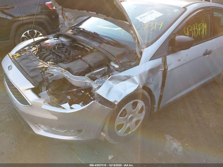 2015 Ford Focus S VIN: 1FADP3E20FL278113 Lot: 43937319