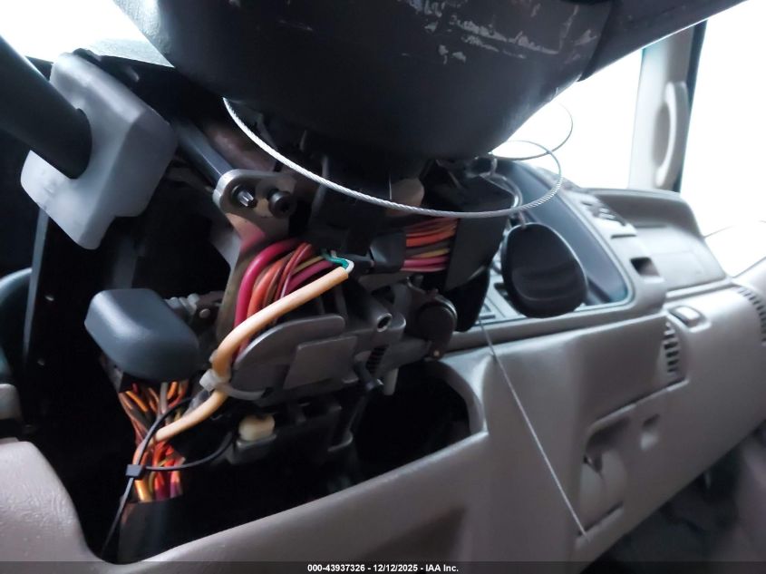 1998 Chevrolet K1500 Fleetside VIN: 2GCEK19R9W1277315 Lot: 43937326