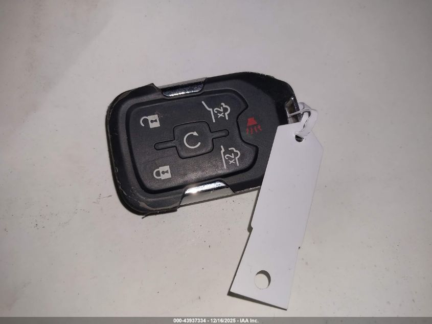 2017 Chevrolet Suburban Lt VIN: 1GNSKHKC9HR388689 Lot: 43937334