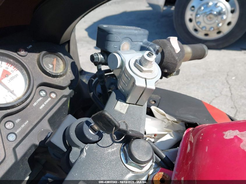 1998 Honda Cbr600 F3 VIN: JH2PC2503WM703210 Lot: 43937343