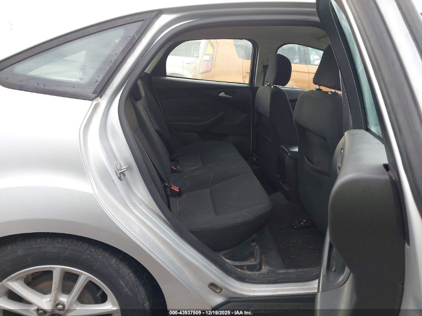 2015 Ford Focus Se VIN: 1FADP3F27FL275840 Lot: 43937509