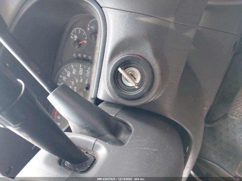 2005 Toyota Tundra Sr5 V8 VIN: 5TBDT44145S469494 Lot: 43937523