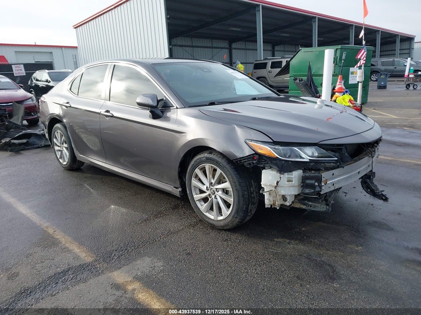 2021 Toyota Camry Le