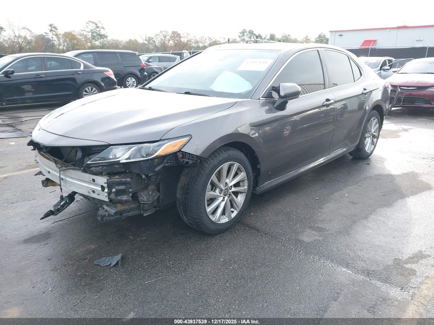 2021 Toyota Camry Le
