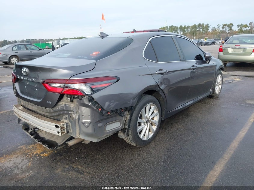 2021 Toyota Camry Le