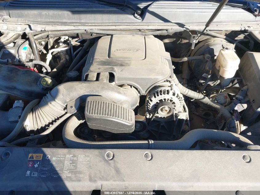 2013 Chevrolet Tahoe Lt VIN: 1GNSCBE08DR245030 Lot: 43937587