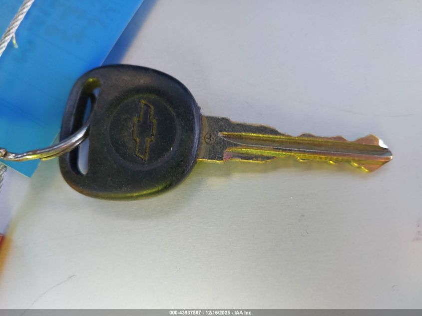 2013 Chevrolet Tahoe Lt VIN: 1GNSCBE08DR245030 Lot: 43937587