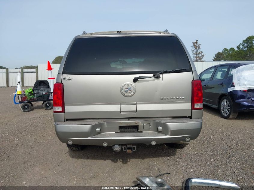 2002 Cadillac Escalade Standard VIN: 1GYEK63N82R131289 Lot: 43937665