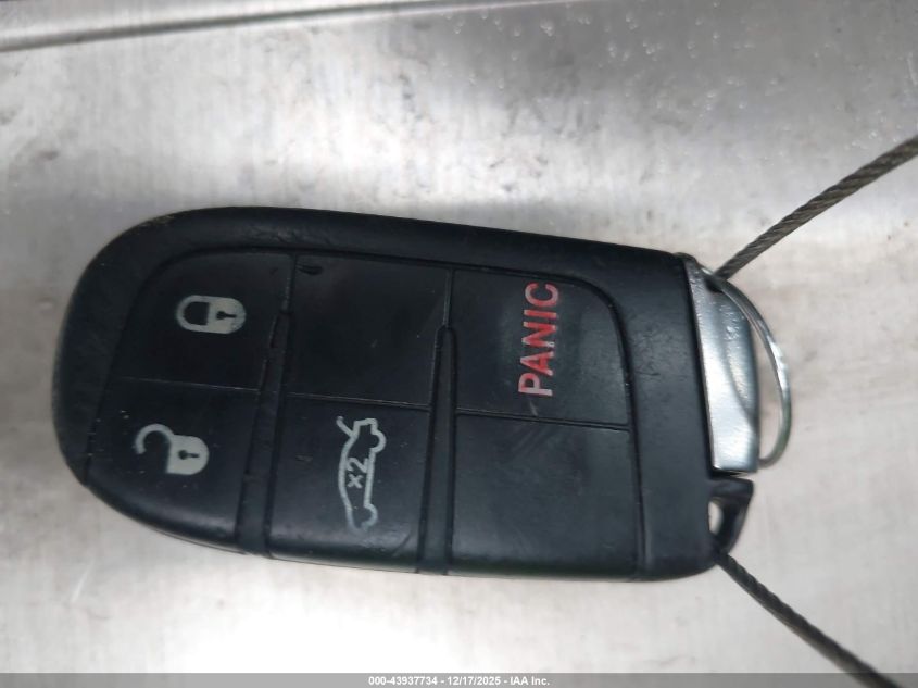 2015 Dodge Challenger R/T VIN: 2C3CDZAT7FH873686 Lot: 43937734