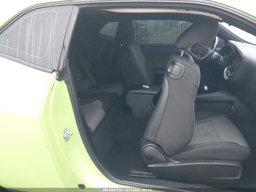2015 Dodge Challenger R/T VIN: 2C3CDZAT7FH873686 Lot: 43937734