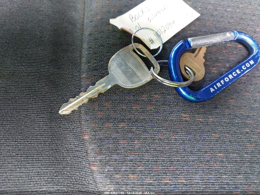 2001 Chevrolet Silverado 1500 Ls VIN: 2GCEK19V611320823 Lot: 43937758