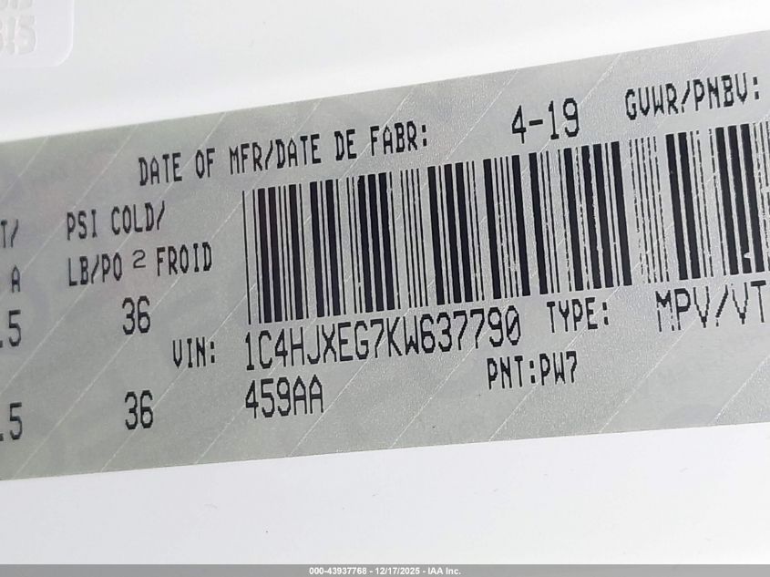 2019 Jeep Wrangler Unlimited Sahara VIN: 1C4HJXEG7KW637790 Lot: 43937768